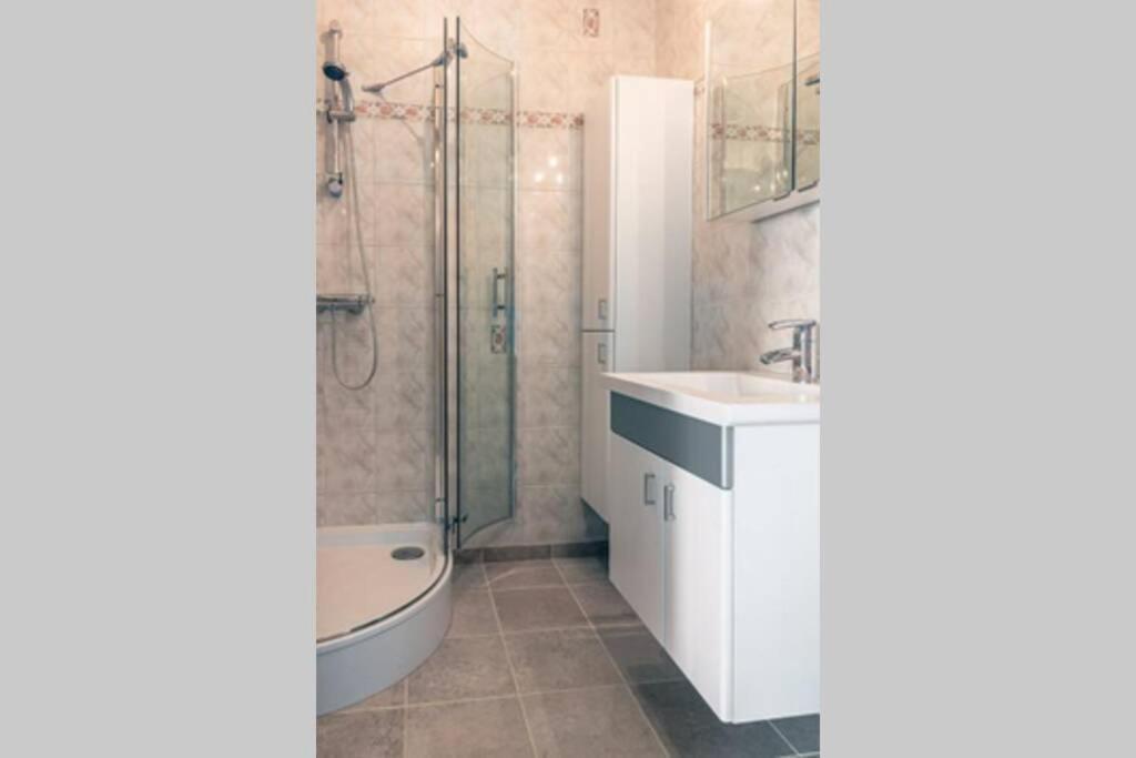 Appartment With Frontal Sea View With 3 Bedrooms Koksijde Zewnętrze zdjęcie