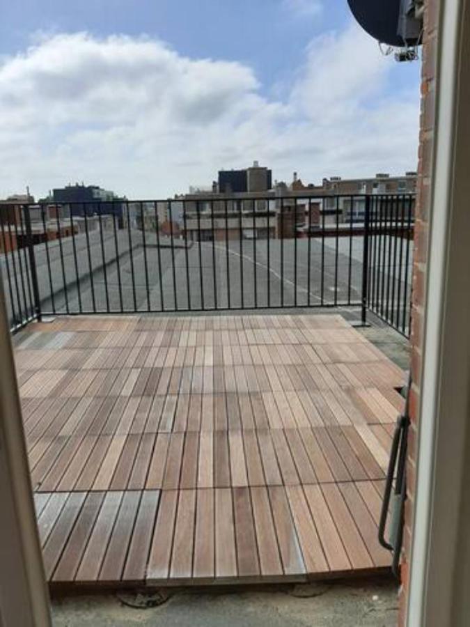 Appartment With Frontal Sea View With 3 Bedrooms Koksijde Zewnętrze zdjęcie