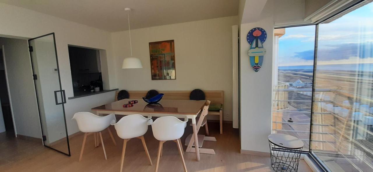 Appartment With Frontal Sea View With 3 Bedrooms Koksijde Zewnętrze zdjęcie